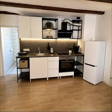 Appartement 3-zimmer-haus Mit Garten, Terrasse & Parkplatz Rastatt