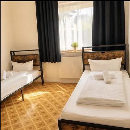 3-zimmer-haus Mit Garten, Terrasse & Parkplatz Rastatt